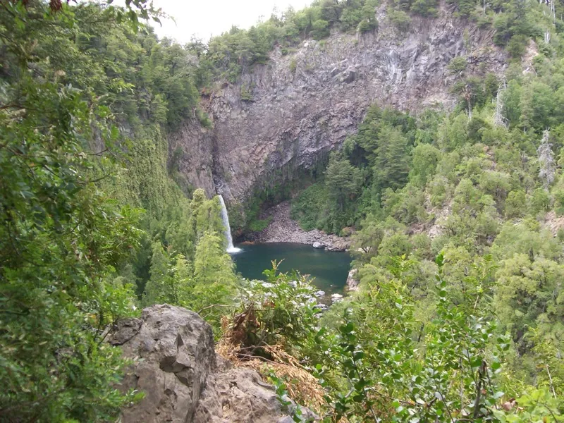 El Salto de la Leona y el cañón del Río Claro en el Parque Nacional